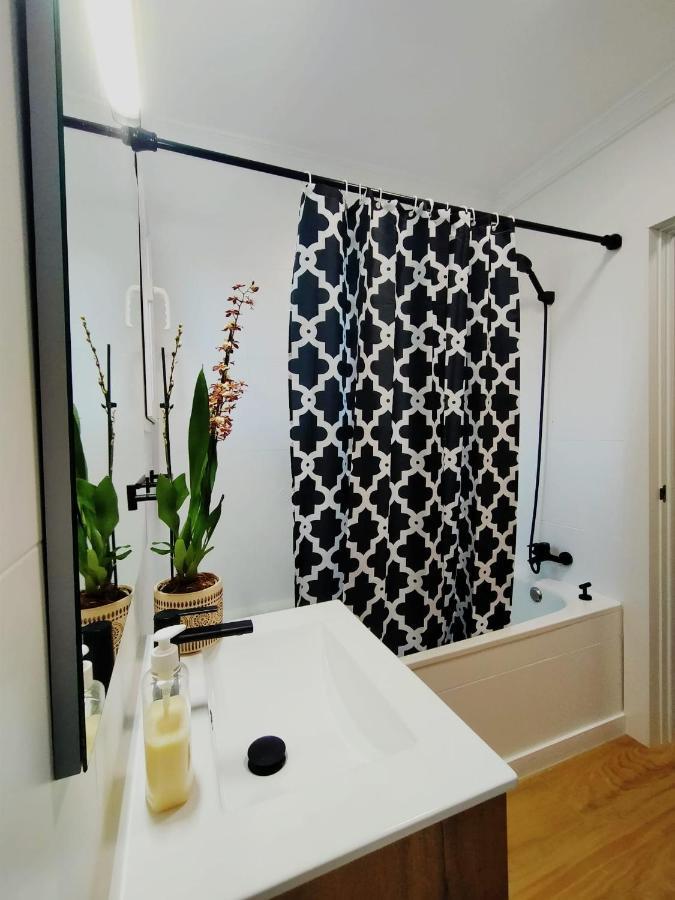 Apartamento En Benamara Gardens Apartment เอสเตโปนา ภายนอก รูปภาพ