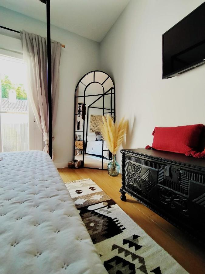 Apartamento En Benamara Gardens Apartment เอสเตโปนา ภายนอก รูปภาพ
